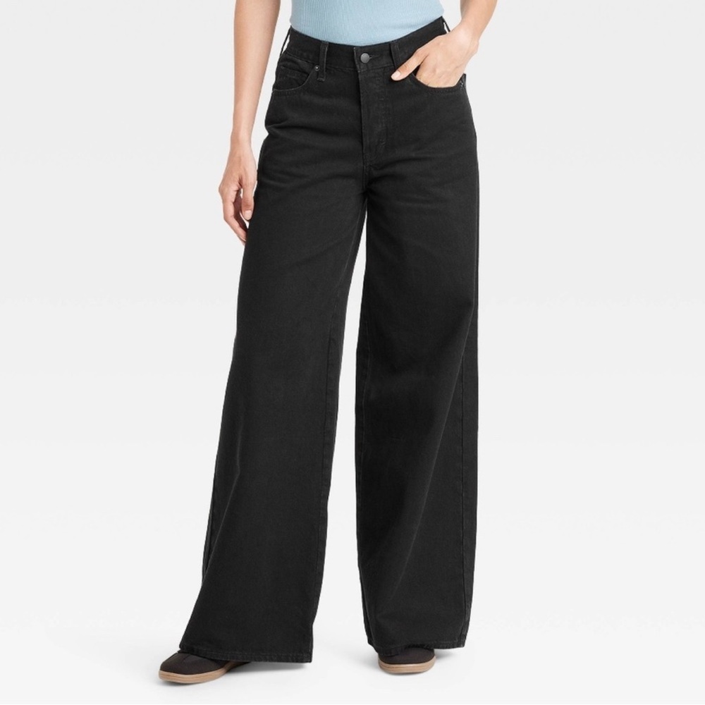 Universal Thread Black Mid Rise Super Wide Leg Jeans